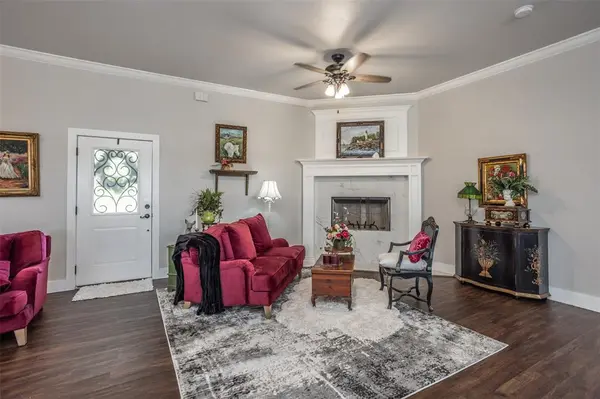 123 County Road 123, Gainesville, TX 76240