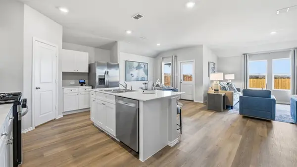 8425 BLUEBONNET BEND Road, Fort Worth, TX 76131