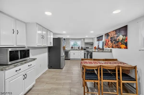 31 Monmouth Rd, Monroe Twp., NJ 08831