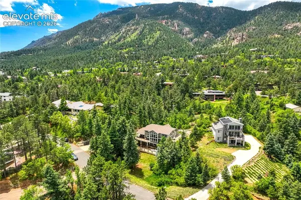 3 Thayer RD, Colorado Springs, CO 80906