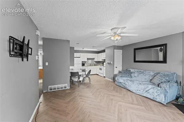 4323 Hawks Lookout LN, Colorado Springs, CO 80916