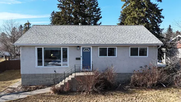4512 5 AVE, Edson, AB T7E 1B9