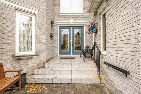 221 Pleasant AVE, Toronto C07, ON M2M 1M6