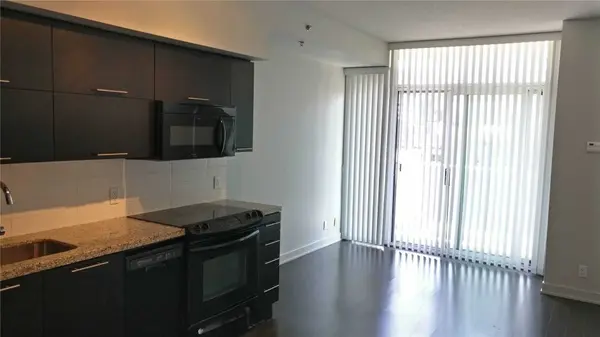 21 Nelson ST #823, Toronto C01, ON M5V 3H9