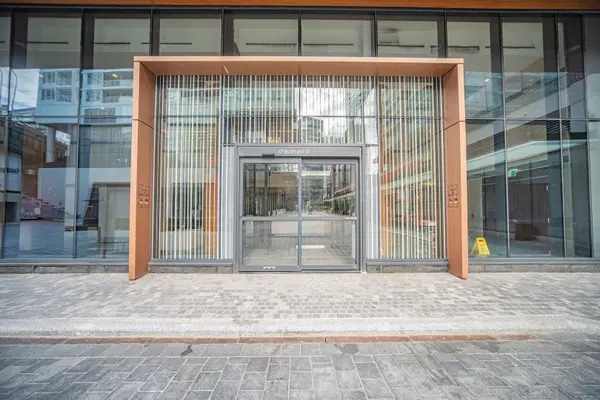 17 Bathurst ST #2302, Toronto C01, ON M5V 0N1