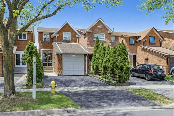 56 Oakmount CRES, Vaughan, ON L4K 2C3