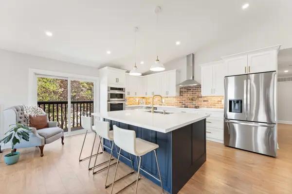 15 Pine Ridge TRL, Oro-medonte, ON L4M 4Y8