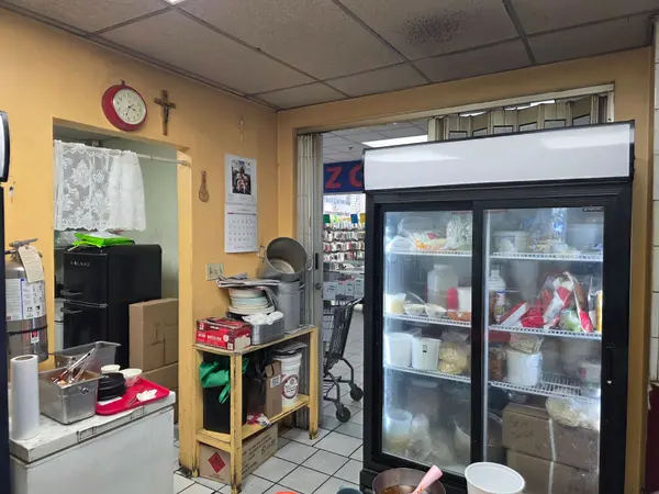 2580 Shepard AVE #8, Mississauga, ON L5A 4K3