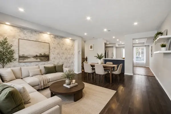 3100 Thomas ST #7, Mississauga, ON L5M 0T2