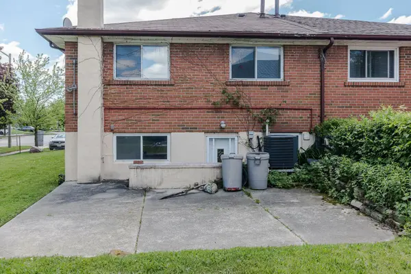 783 Annamore RD, Mississauga, ON L4Y 2V6