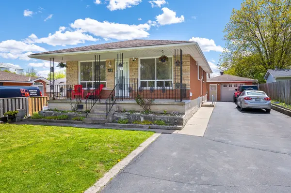 211 Ballantyne AVE, Cambridge, ON N1R 7B5