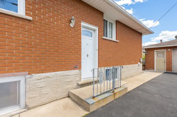 211 Ballantyne AVE, Cambridge, ON N1R 7B5