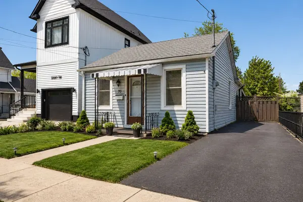 70 Poulette ST, Hamilton, ON L8P 4E2
