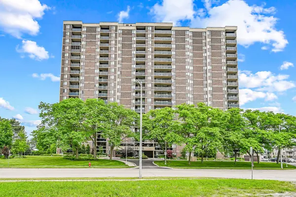 301 Frances AVE #907, Hamilton, ON L8E 3W6