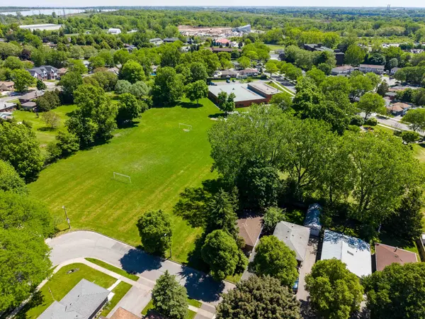 3265 Addison AVE, Niagara Falls, ON L2J 3K6