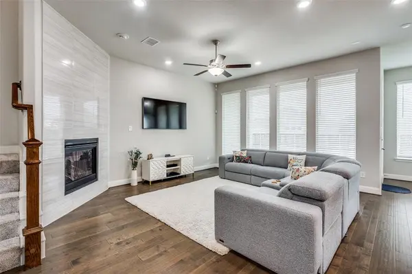 3305 Brookglen Drive, Lewisville, TX 75010