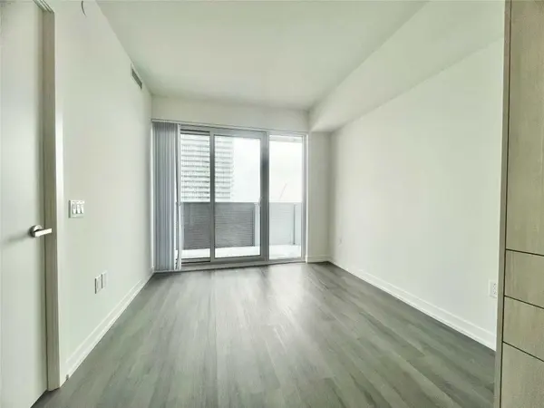 138 Downes ST #2505, Toronto C08, ON M5E 0E4