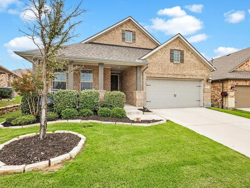 916 Monarch Lane, Celina, TX 75009