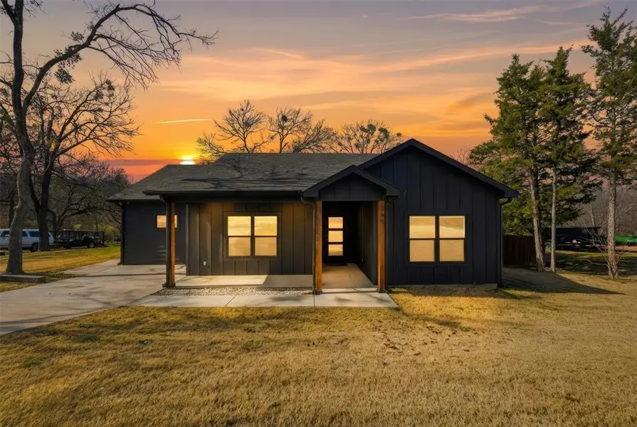 265 Bentwood Drive, Pottsboro, TX 75076