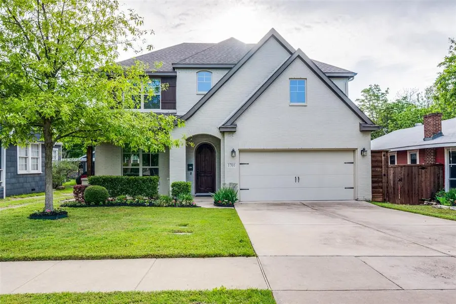 1701 Belle Place, Fort Worth, TX 76107
