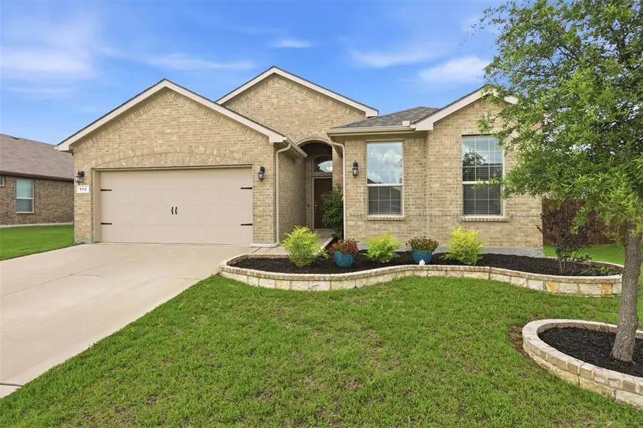 512 Dunster Lane, Saginaw, TX 76131