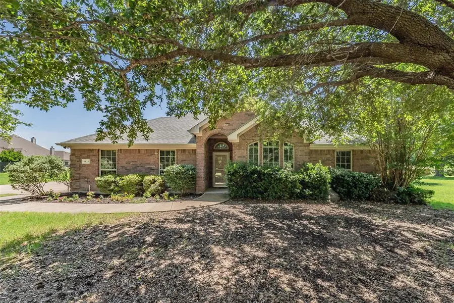 4035 Palomino Drive, Benbrook, TX 76116