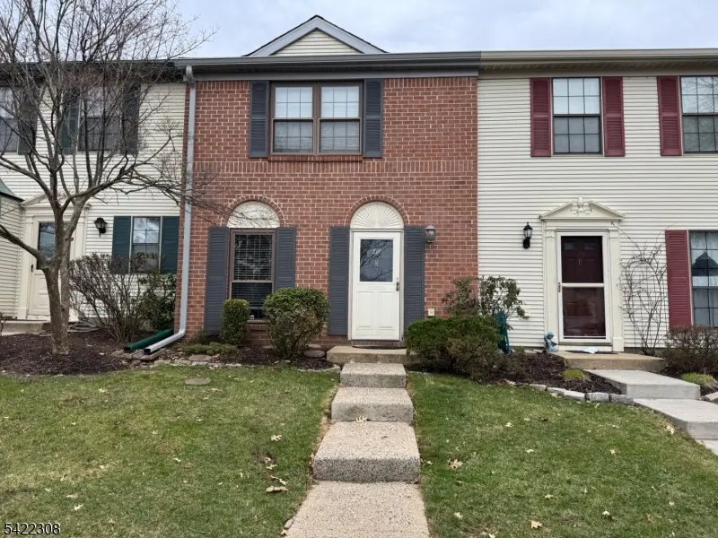 40 Daniel Dr, Franklin Twp., NJ 08823