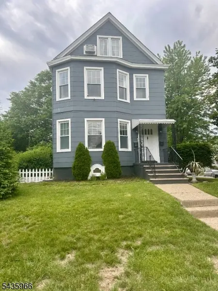 73 Curie Ave, Clifton City, NJ 07011