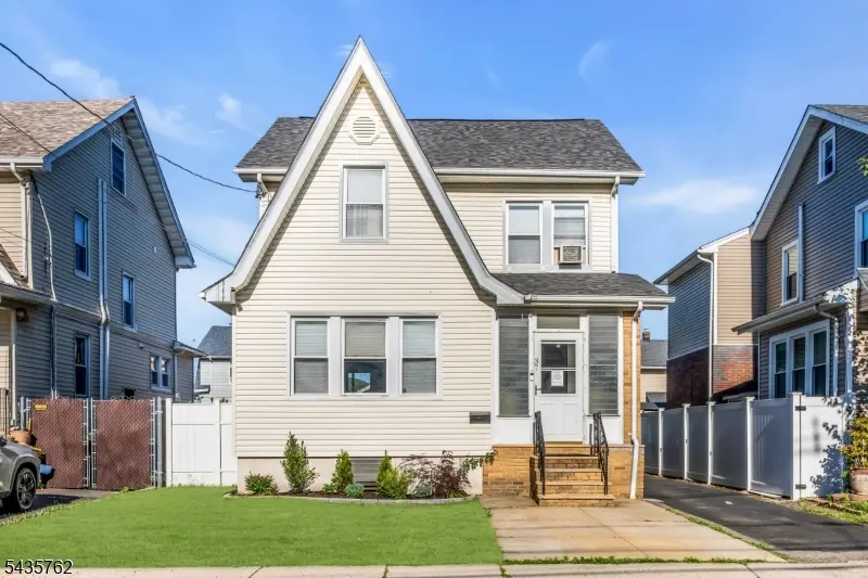 37 Fairway Ave, Belleville Twp., NJ 07109