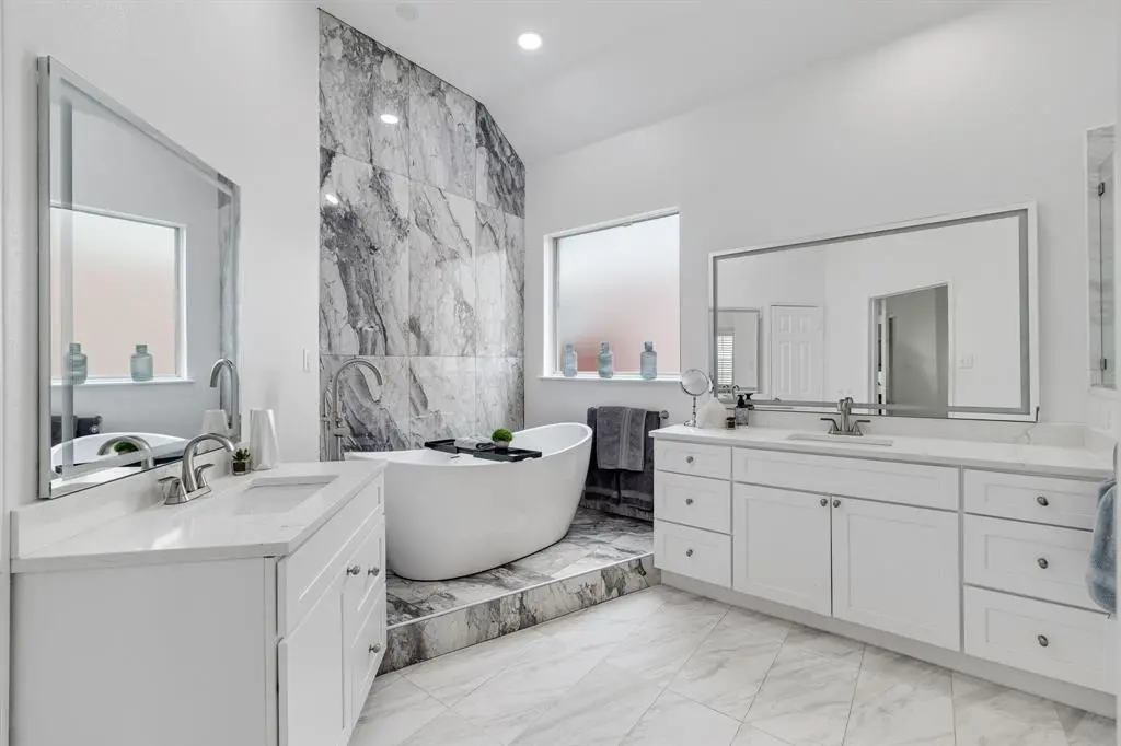 115 Saint James Road, Irving, TX 75063
