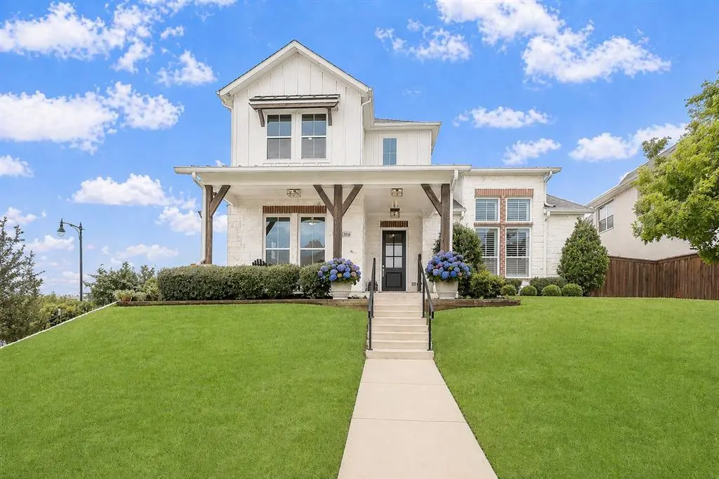 13616 Walsh Avenue, Fort Worth, TX 76008