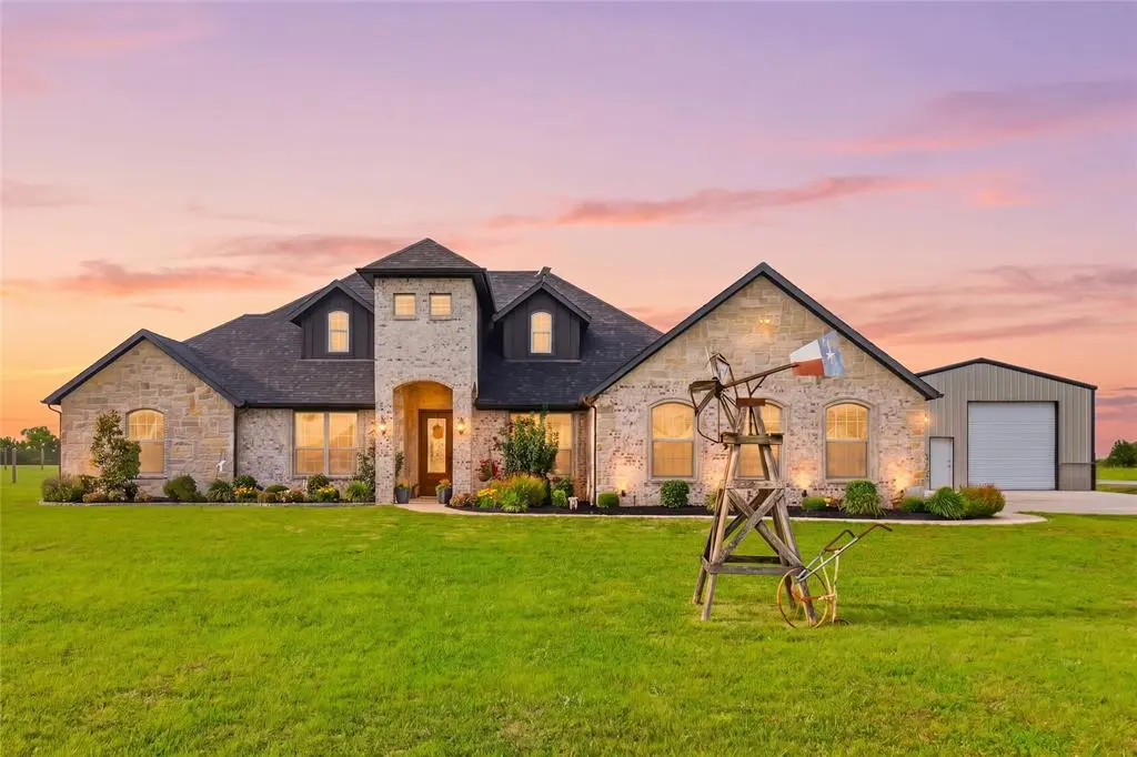1705 S Fm 1752, Savoy, TX 75479