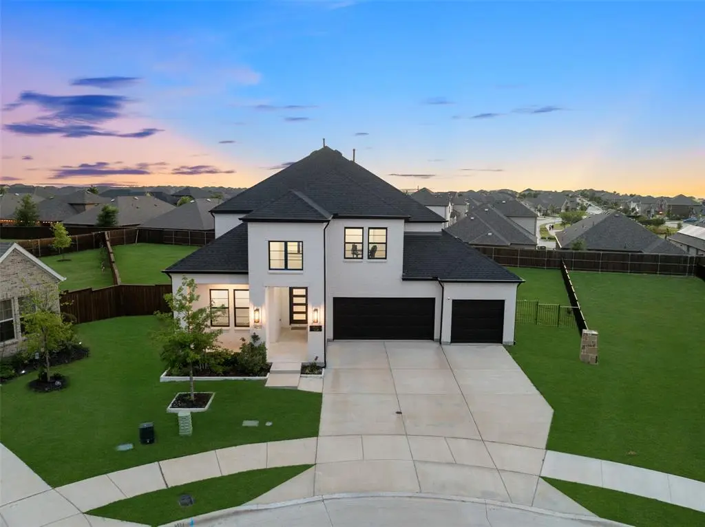 2711 Woodside Road, Celina, TX 75009
