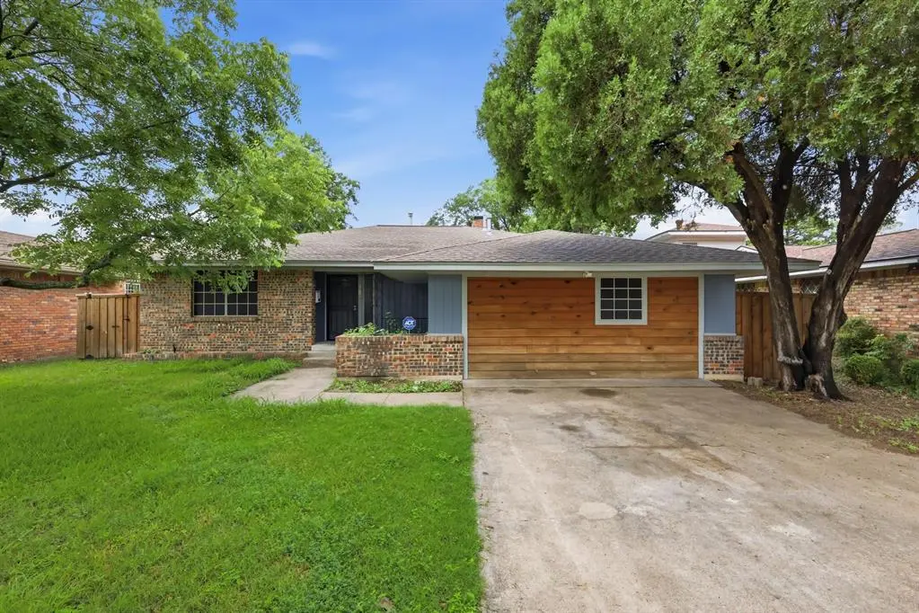 2010 Swansee Drive, Dallas, TX 75232