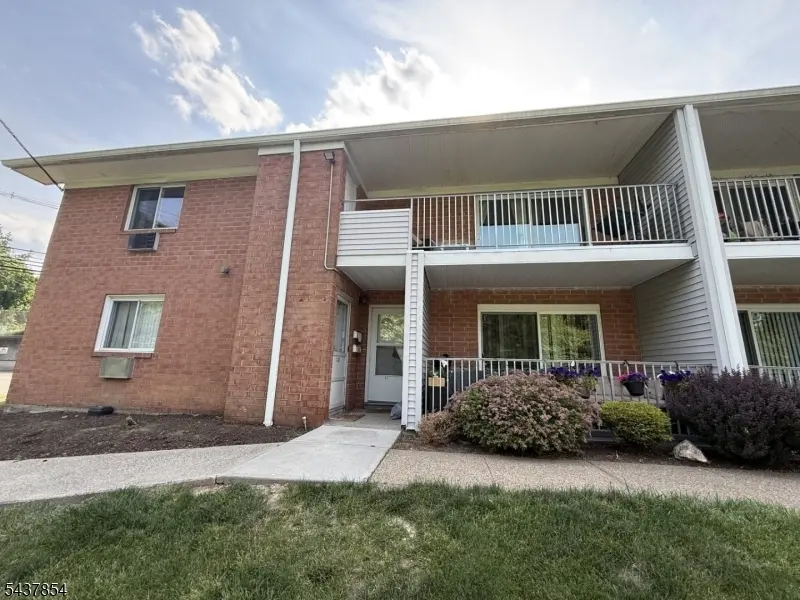 2350 NJ-10 #C, Morris Plains Boro, NJ 07950