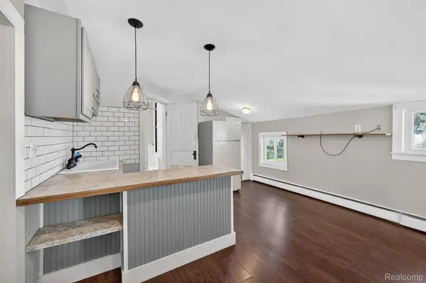 1122 N Madison ST, Lapeer, MI 48446