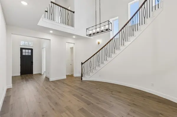 5716 Glynda Drive, North Richland Hills, TX 76180