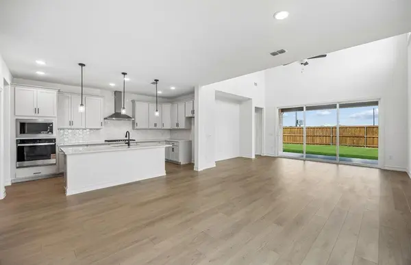 1036 Clayton Street, Aubrey, TX 76227