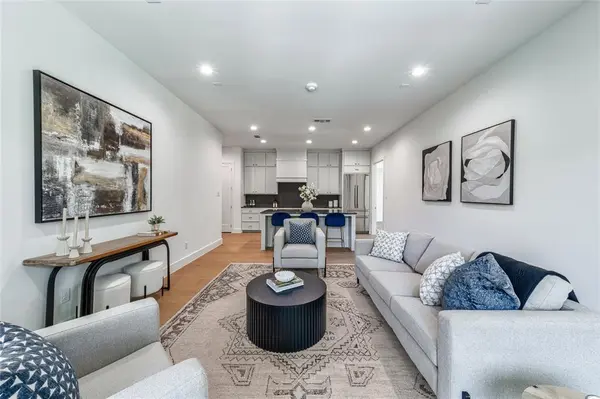 3601 Routh Street #2F, Dallas, TX 75219