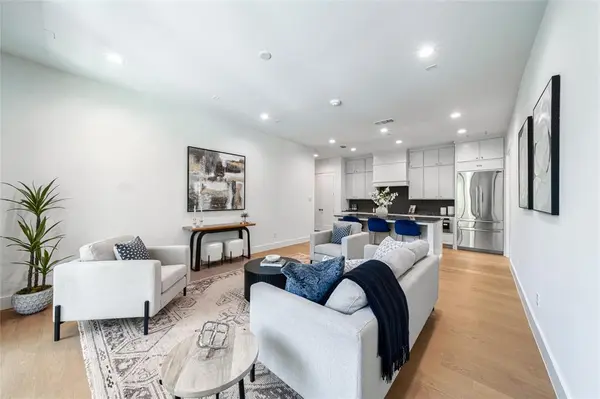 3601 Routh Street #2F, Dallas, TX 75219