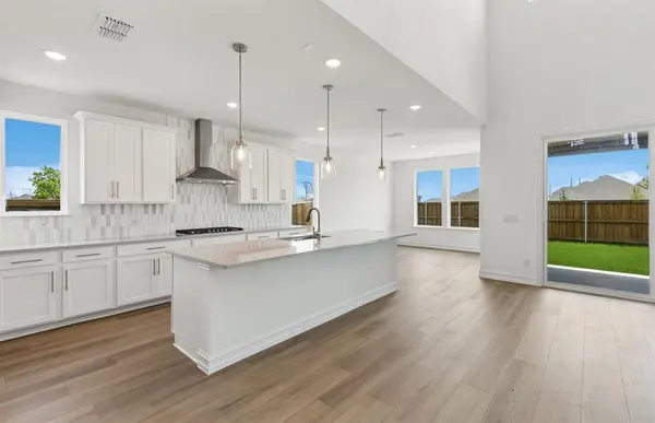 11220 Abbotsbury Road, Fort Worth, TX 76052
