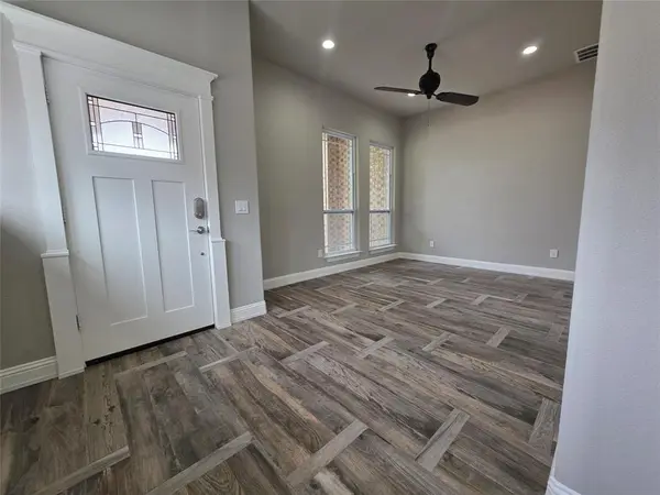 921 Mill Pond Drive, Midlothian, TX 76065