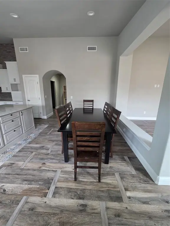 921 Mill Pond Drive, Midlothian, TX 76065