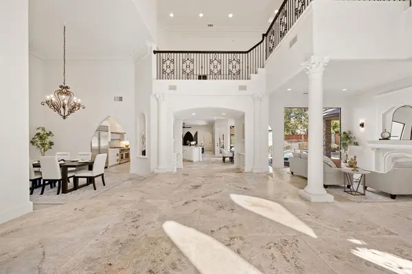 5613 Versailles Court, Colleyville, TX 76034