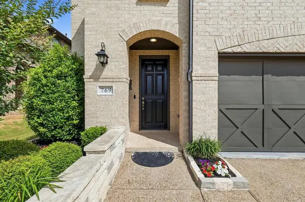 769 Lady Tessala Avenue, Lewisville, TX 75056