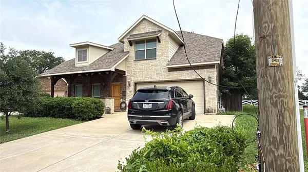 700 N Irving Heights Drive, Irving, TX 75061