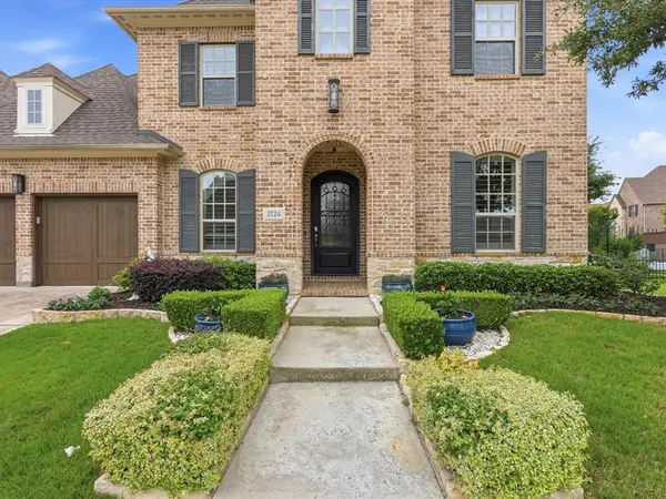 2724 Dames Lane, Irving, TX 75063