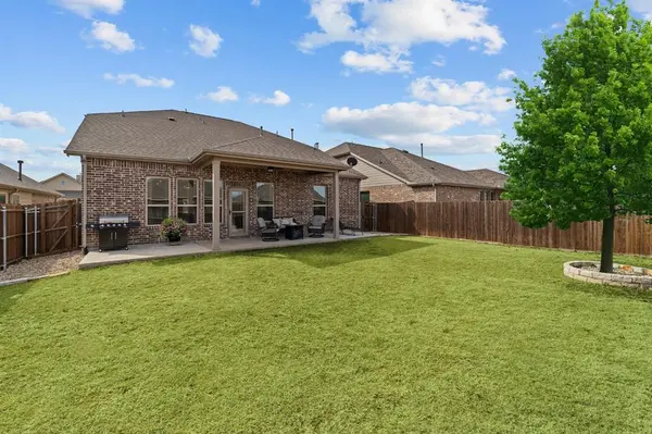 910 Blackhawk Drive, Princeton, TX 75407
