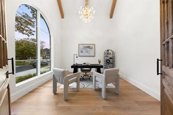 7327 Casa Loma Avenue, Dallas, TX 75214