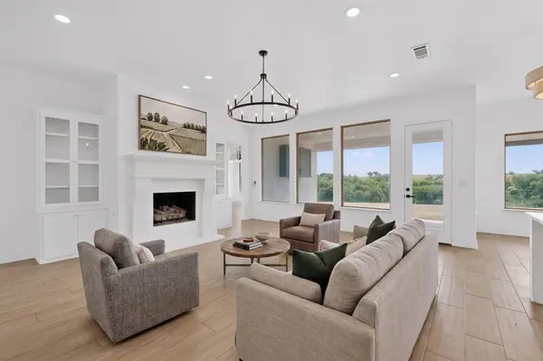 10813 Alta Sierra Drive, Benbrook, TX 76126